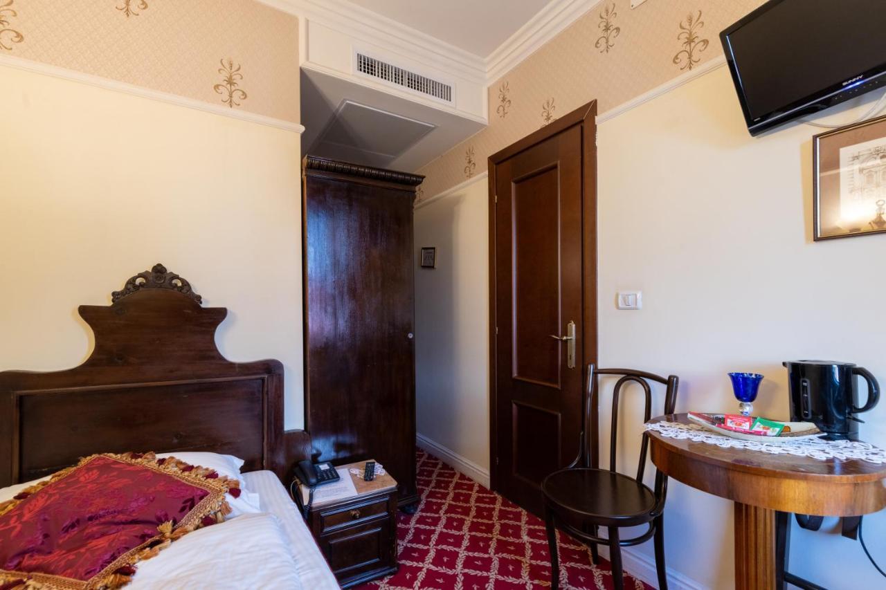 Casa Del Sole Boutique Hotel Timişoara Exteriör bild